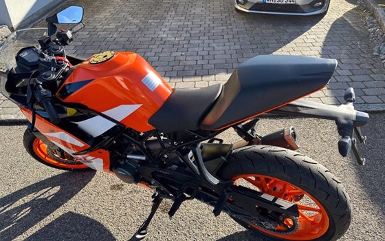 Gebrauchtmotorrad KTM RC 125 - Bild 3