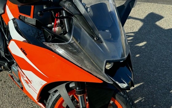 Gebrauchtmotorrad KTM RC 125 - Bild 9
