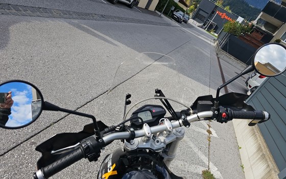 Gebrauchtmotorrad BMW G 650 Xcountry - Bild 4 Gebrauchtmotorrad BMW G 650 Xcountry - Bild 4