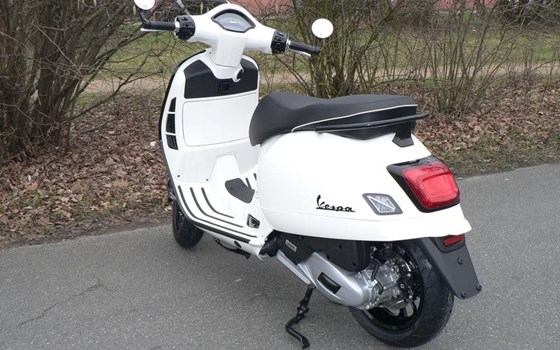 Neufahrzeug Vespa 125 Super - Bild 6