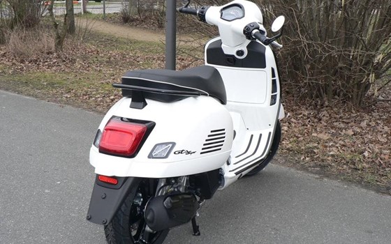 Neufahrzeug Vespa 125 Super - Bild 7