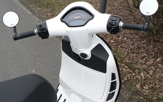 Neufahrzeug Vespa 125 Super - Bild 9