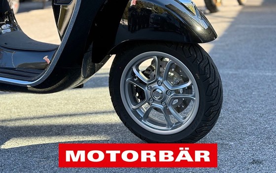 Gebrauchtmotorrad Vespa GTS 300 - Bild 6