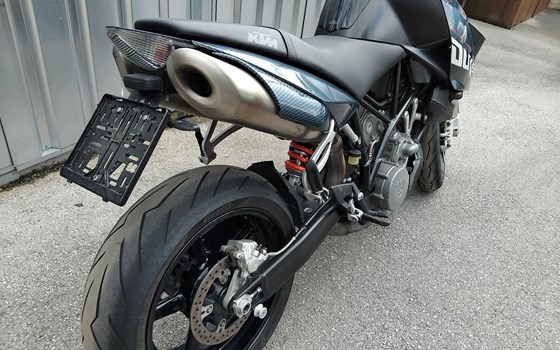 Gebrauchtmotorrad KTM 990 Super Duke - Bild 2 Gebrauchtmotorrad KTM 990 Super Duke - Bild 2