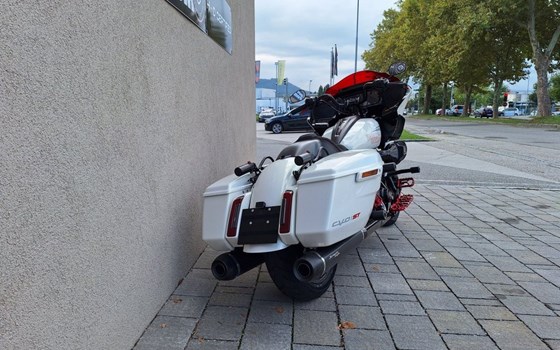 Gebrauchtmotorrad Harley-Davidson CVO Road Glide ST FLTRXSTSE - Bild 5