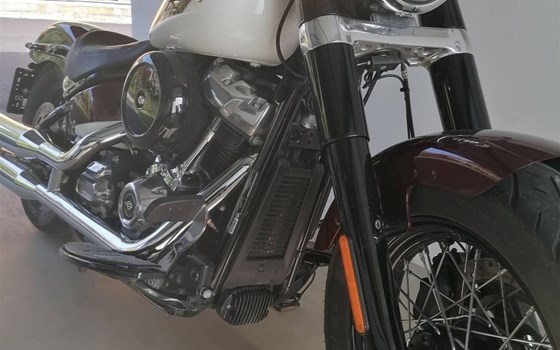 Gebrauchtmotorrad Harley-Davidson Softail Slim FLSL - Bild 3