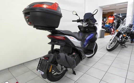 Gebrauchtmotorrad Aprilia SR GT 200 - Bild 3