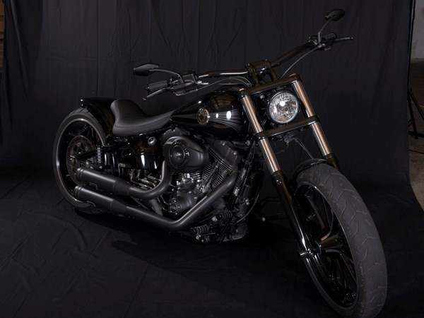 Gebrauchtmotorrad Harley-Davidson Softail Breakout FXSB