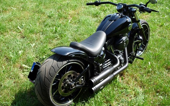 Gebrauchtmotorrad Harley-Davidson Softail Breakout FXSB - Bild 10
