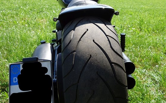 Gebrauchtmotorrad Harley-Davidson Softail Breakout FXSB - Bild 3