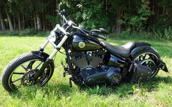 Gebrauchtmotorrad Harley-Davidson Softail Breakout FXSB - Bild 4