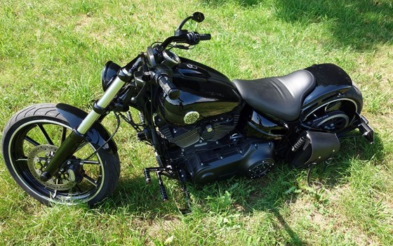 Gebrauchtmotorrad Harley-Davidson Softail Breakout FXSB - Bild 6