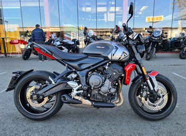Gebrauchtmotorrad Triumph Trident 660