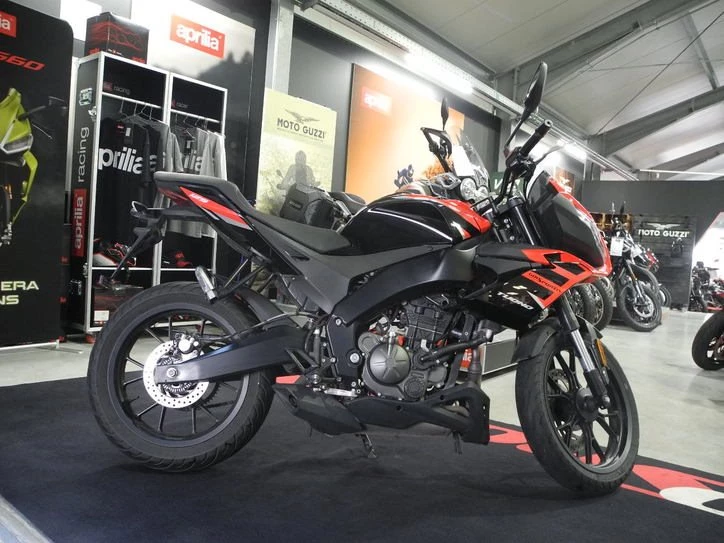 Offer Aprilia Tuono 125 Bild 6: Offer Aprilia Tuono 125