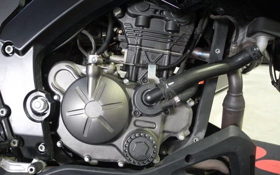 Gebrauchtmotorrad Aprilia Tuono 125 - Bild 8