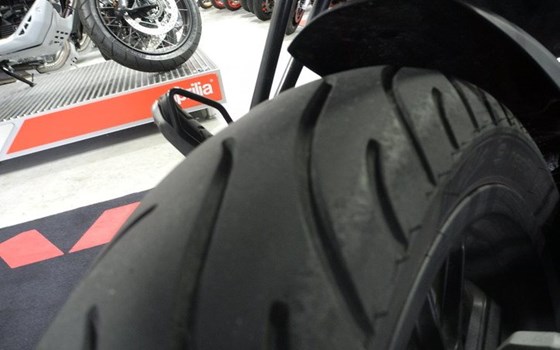 Gebrauchtmotorrad Aprilia Tuono 125 - Bild 9