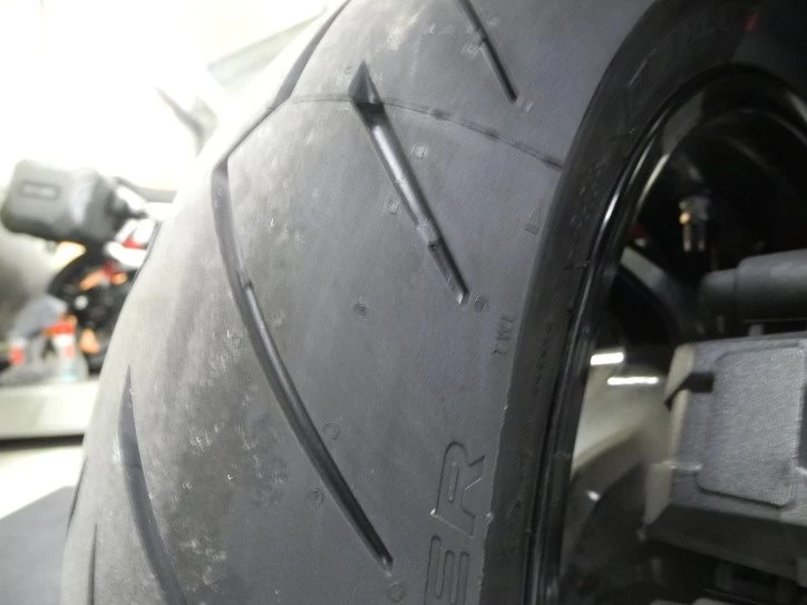 Offer Kymco AK 550i ABS PREMIUM Bild 8: Offer Kymco AK 550i ABS PREMIUM