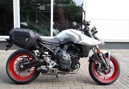 Neumotorrad Suzuki GSX-8S