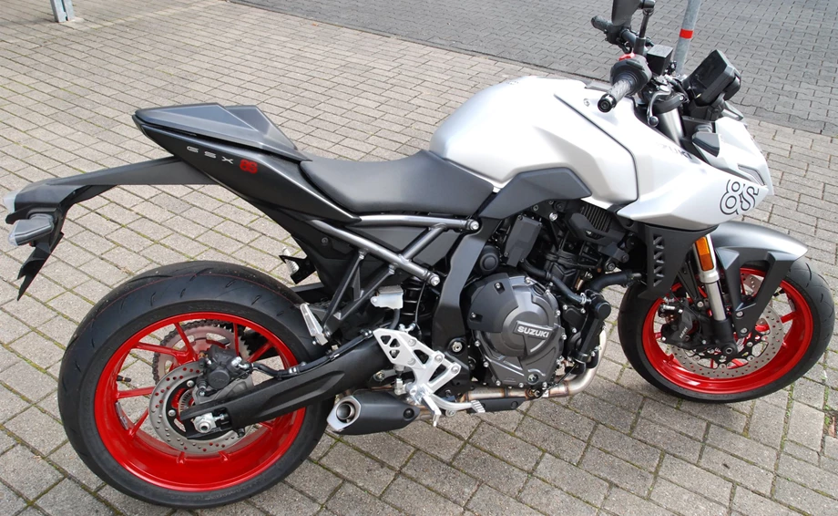 Angebot Suzuki GSX-8S Bild 3: Angebot Suzuki GSX-8S