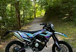 Gebrauchte Sherco 125 4-Takt SM Black Moon RS Gebrauchte Sherco 125 4-Takt SM Black Moon RS