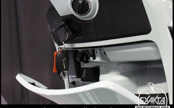 Neufahrzeug Vespa TS - Bild 11