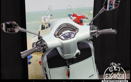 Neufahrzeug Vespa TS - Bild 12