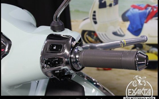 Neufahrzeug Vespa TS - Bild 19