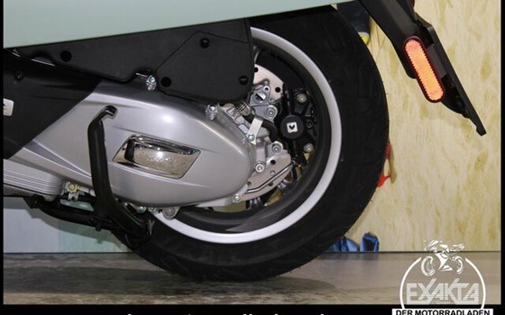 Neufahrzeug Vespa TS - Bild 26