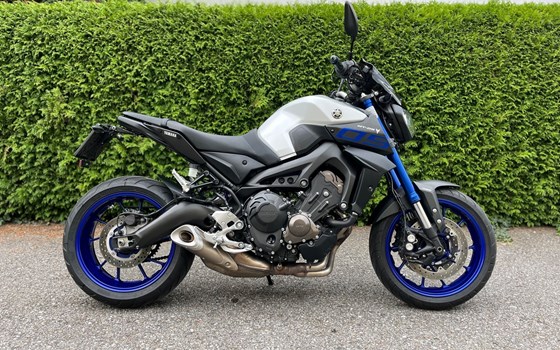 Gebrauchtmotorrad Yamaha MT-09 - Bild 1 Gebrauchtmotorrad Yamaha MT-09 - Bild 1