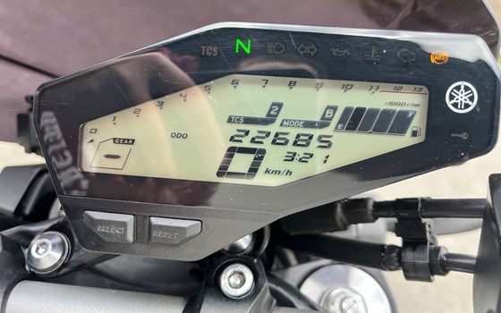 Gebrauchtmotorrad Yamaha MT-09 - Bild 12 Gebrauchtmotorrad Yamaha MT-09 - Bild 12