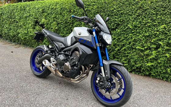 Gebrauchtmotorrad Yamaha MT-09 - Bild 2 Gebrauchtmotorrad Yamaha MT-09 - Bild 2