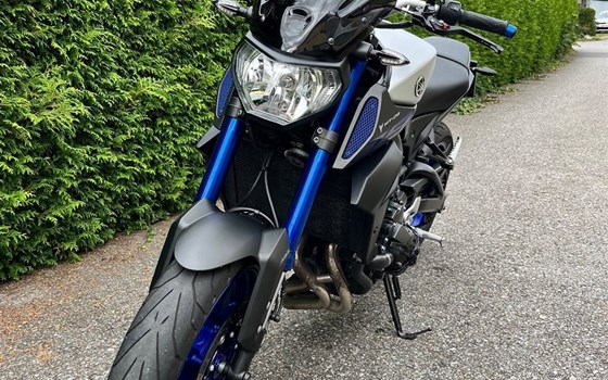 Gebrauchtmotorrad Yamaha MT-09 - Bild 3 Gebrauchtmotorrad Yamaha MT-09 - Bild 3