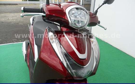 Gebrauchtmotorrad Honda SH125 - Bild 7