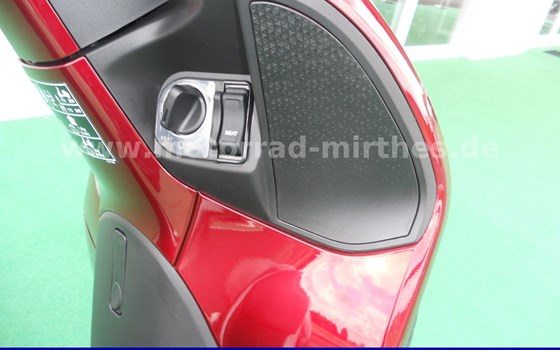 Gebrauchtmotorrad Honda SH125 - Bild 8