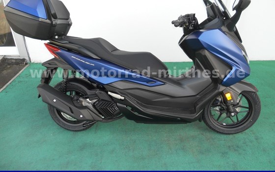 Gebrauchtmotorrad Honda Forza 125 - Bild 1