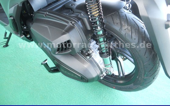 Gebrauchtmotorrad Honda SH350i - Bild 13