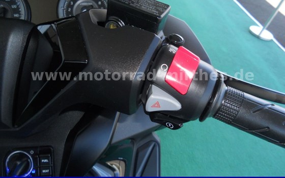 Gebrauchtmotorrad Honda Forza 350 - Bild 20