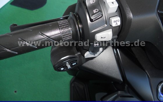 Gebrauchtmotorrad Honda Forza 350 - Bild 21