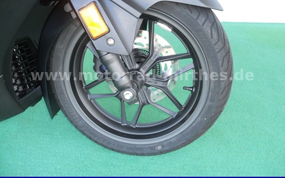 Gebrauchtmotorrad Honda Forza 350 - Bild 3