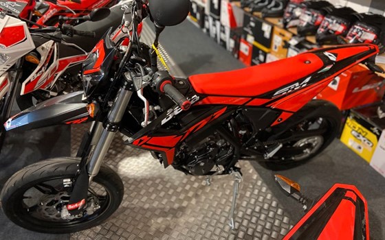 Neufahrzeug Beta RR 125 LC Motard - Bild 1