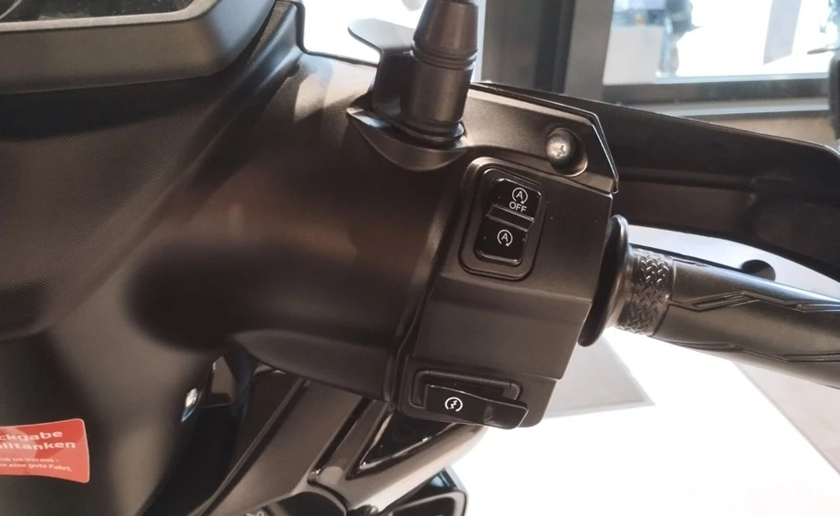 Angebot Yamaha RayZR Bild 12: Angebot Yamaha RayZR