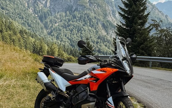 Gebrauchtmotorrad KTM 890 Adventure - Bild 2 Gebrauchtmotorrad KTM 890 Adventure - Bild 2