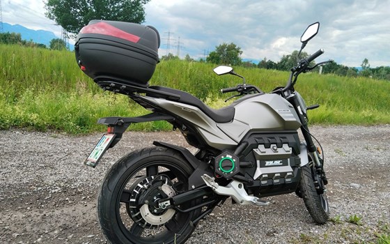 Gebrauchtmotorrad Dayi Motor E Odin 3.0S Pro - Bild 3 Gebrauchtmotorrad Dayi Motor E Odin 3.0S Pro - Bild 3
