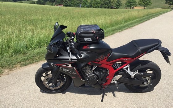 Gebrauchtmotorrad Honda CBR650R - Bild 4 Gebrauchtmotorrad Honda CBR650R - Bild 4