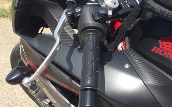 Gebrauchtmotorrad Honda CBR650R - Bild 5 Gebrauchtmotorrad Honda CBR650R - Bild 5