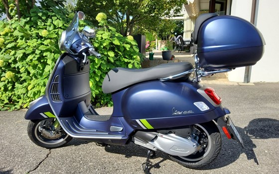 Gebrauchtmotorrad Vespa GTS 300 - Bild 2