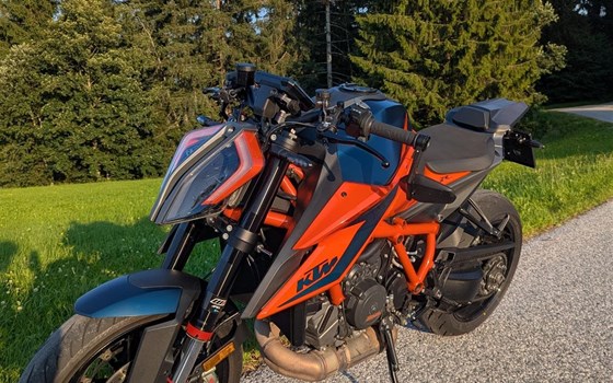 Gebrauchtmotorrad KTM 1290 Super Duke R - Bild 2 Gebrauchtmotorrad KTM 1290 Super Duke R - Bild 2