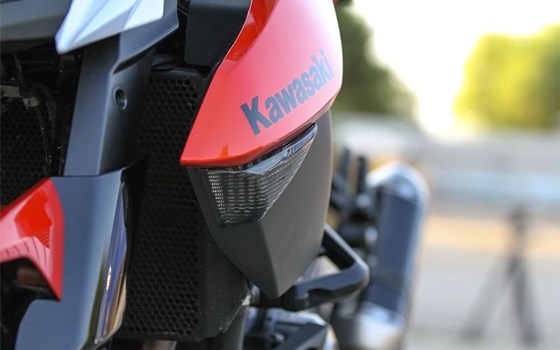 Gebrauchtmotorrad Kawasaki Z 1000 Black Edition - Bild 9 Gebrauchtmotorrad Kawasaki Z 1000 Black Edition - Bild 9