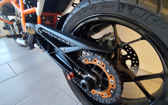 Gebrauchtmotorrad KTM 690 Duke R - Bild 13 Gebrauchtmotorrad KTM 690 Duke R - Bild 13