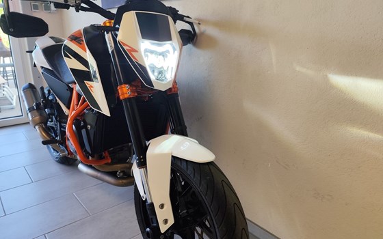 Gebrauchtmotorrad KTM 690 Duke R - Bild 14 Gebrauchtmotorrad KTM 690 Duke R - Bild 14